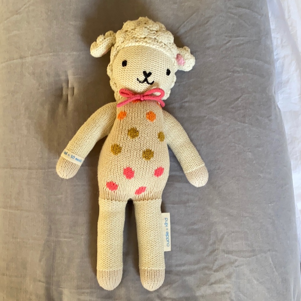 Cuddle and kind lamb